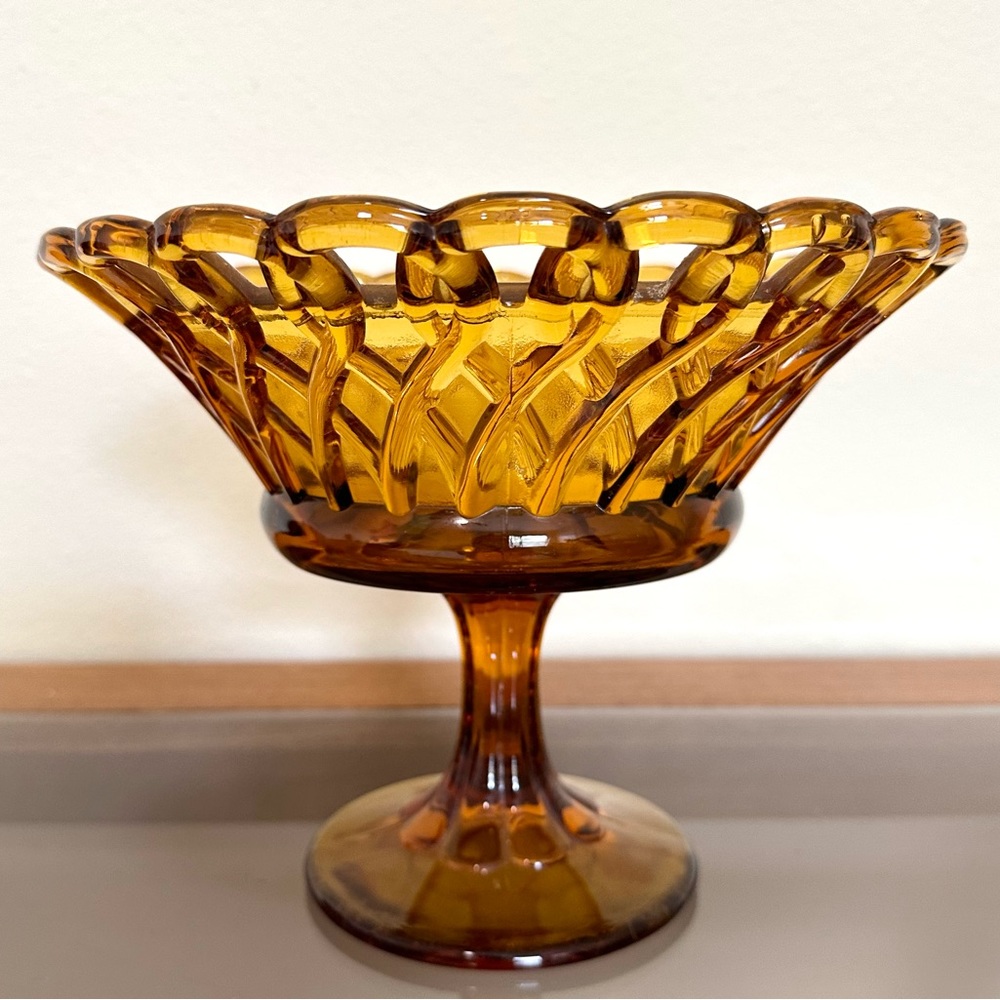 Vintage 70s Basket Weave Lattice Amber Glass Footed Bowl Dish 7” / 9” Rare